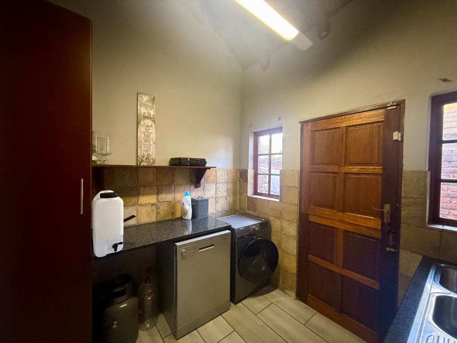 3 Bedroom Property for Sale in Melodie North West